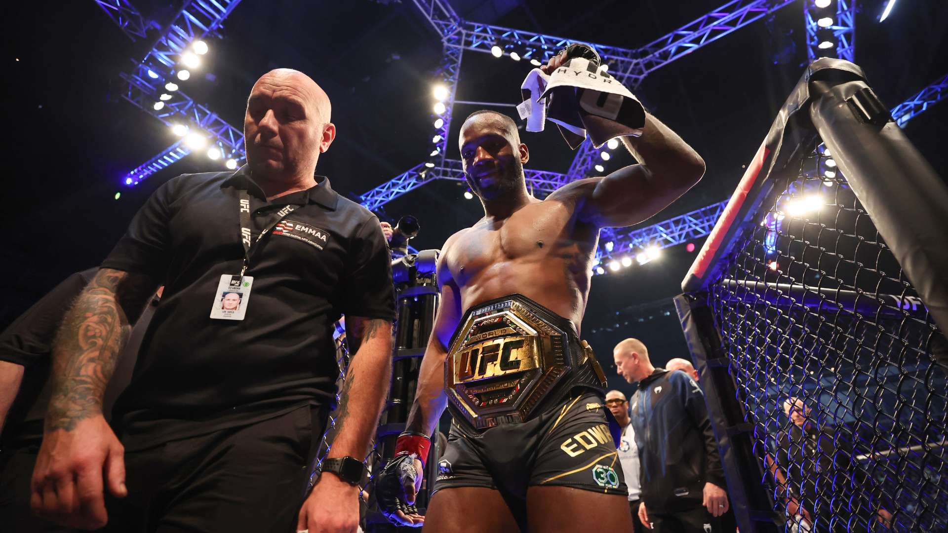 像是齐达内 像是齐达内