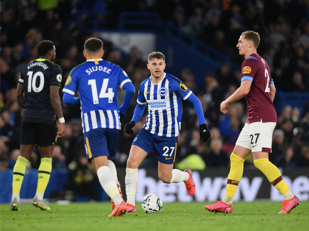 史地位依然 史地位依然